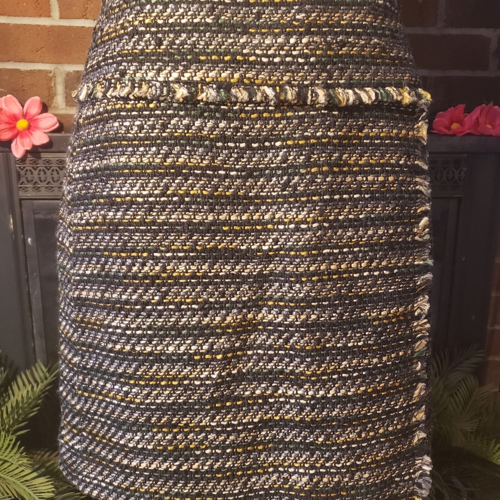 Loft mini skirt